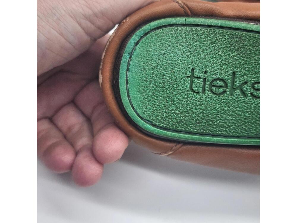 Tieks chestnut leather ballet flats, foldable design comfort. 10 - Picture 5 of 9